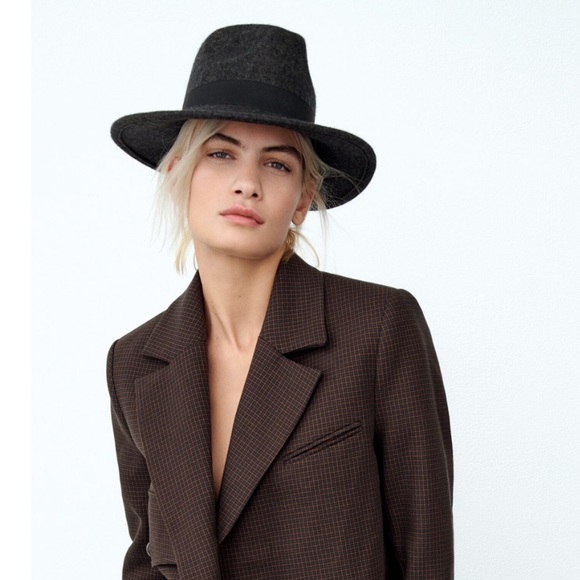 Zara Hat - Picture 1 of 6